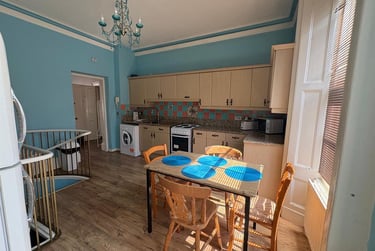 2 bed flat, St Thomas Crescent, Denton, Newcastle, NE14LG - Image 2